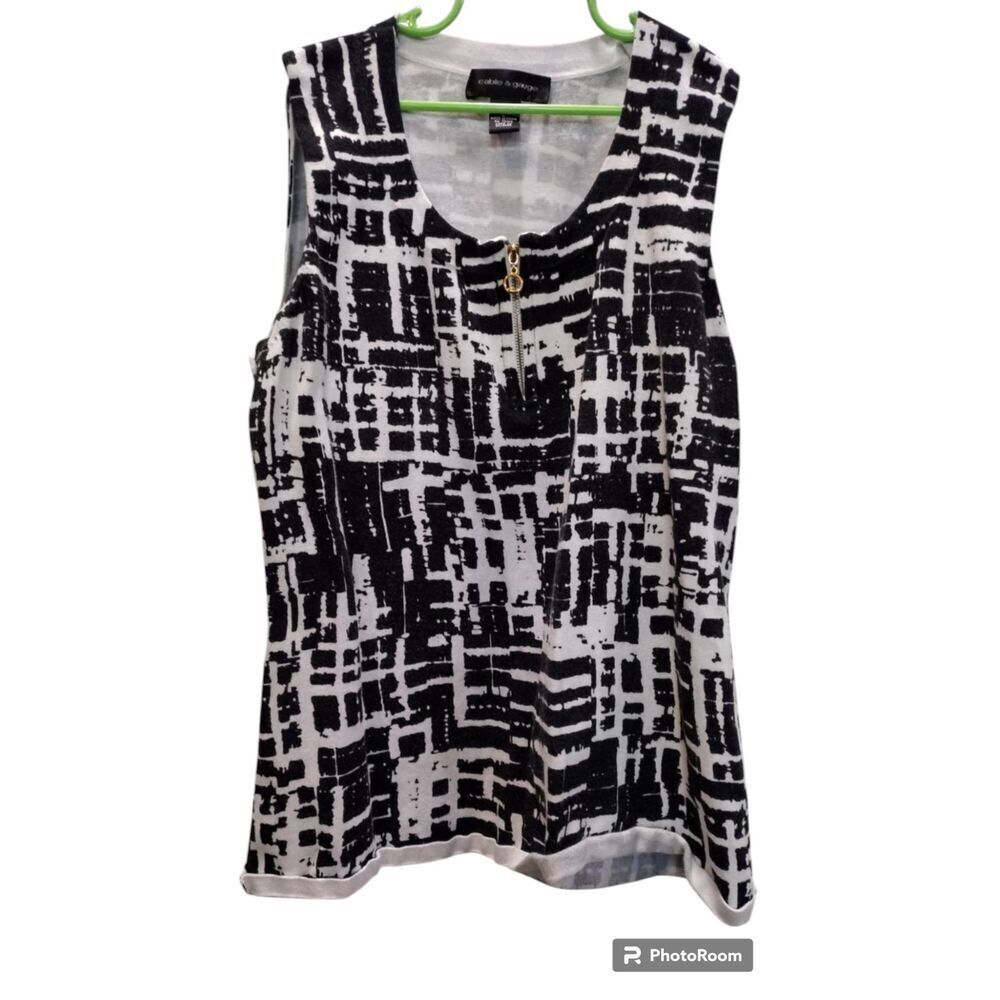 Cable and Gauge Black and white print zipped sleeveless top